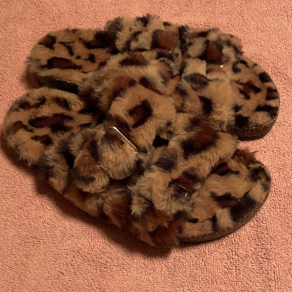 Faux Fur Leopard Print Sandals